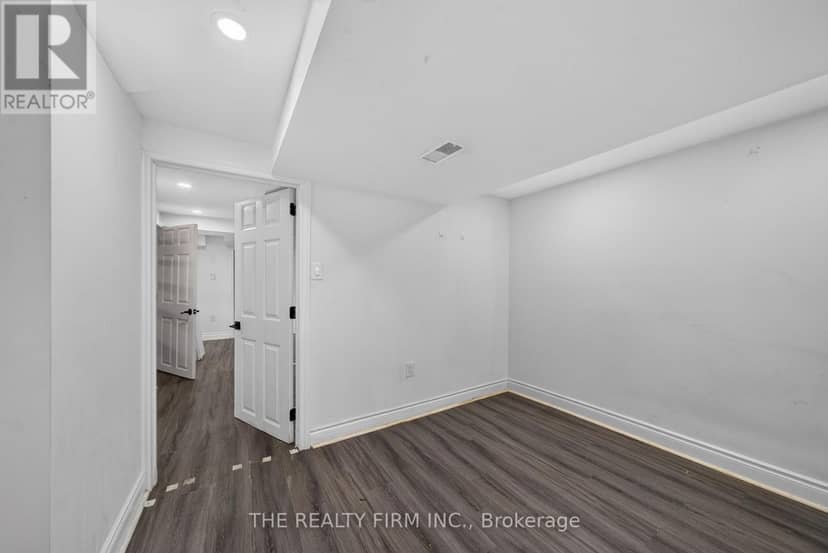 24 Fairview Court — photo 21 of 35