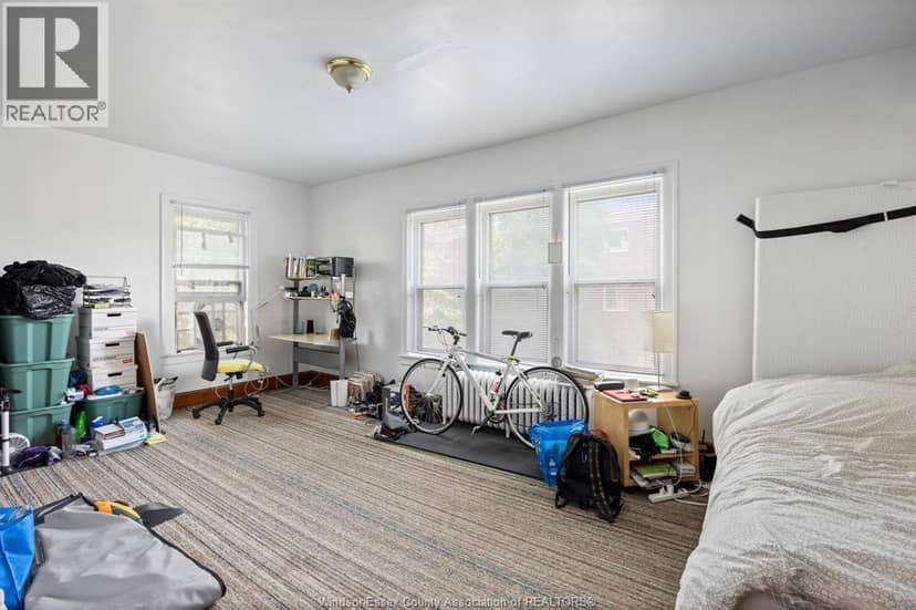3177 Russell — photo 15 of 31