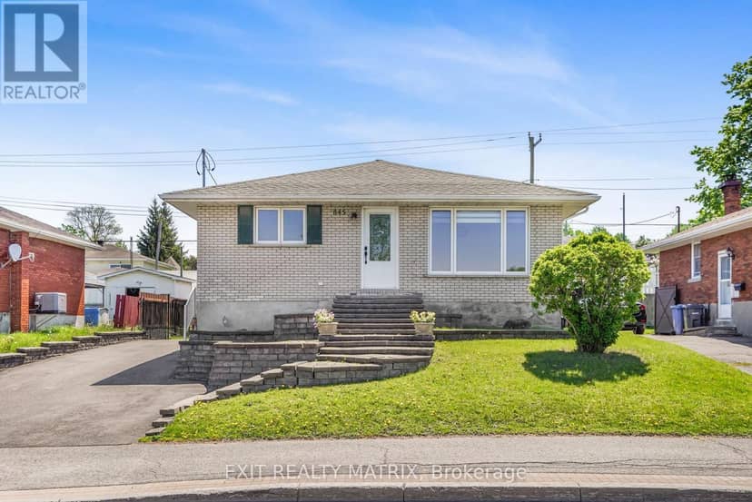 845 Cartier Boulevard — photo 2 of 36