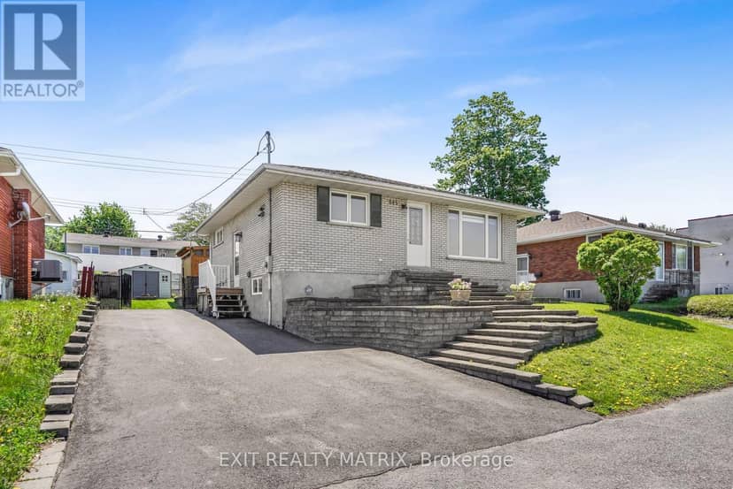 845 Cartier Boulevard — photo 3 of 36