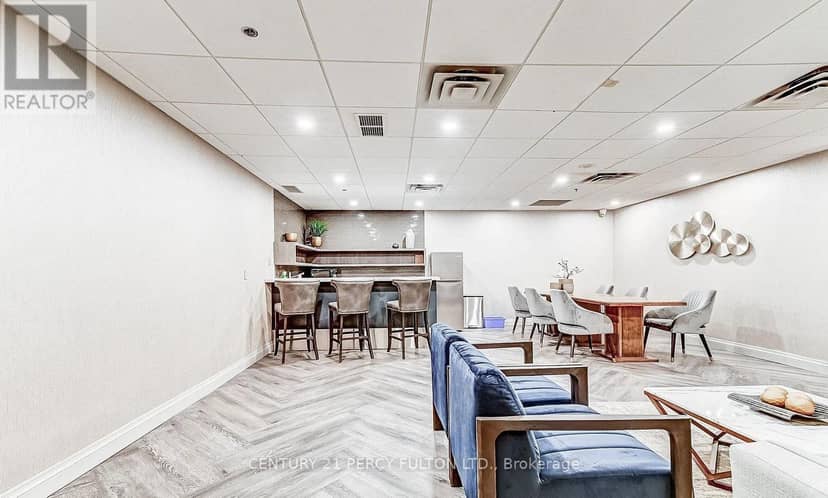 604 - 1 Leaside Park Drive — photo 25 of 30