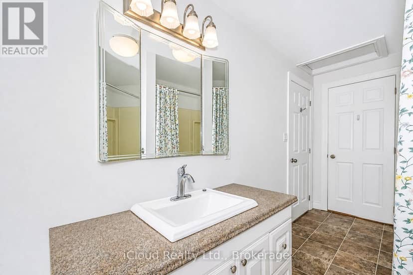 654 Duke Street — photo 25 of 40
