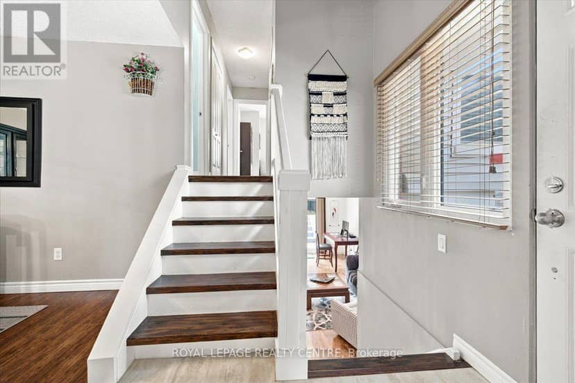 2564 Mainroyal Street — photo 18 of 40