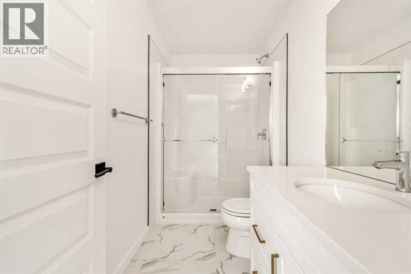 546 Malahat Green W — photo 9 of 18