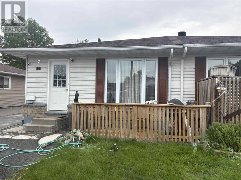 14 Albert ST — photo 2 of 33