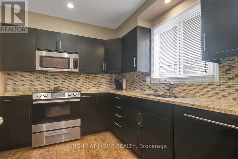 1736 Stoneboat Crescent — photo 14 of 38