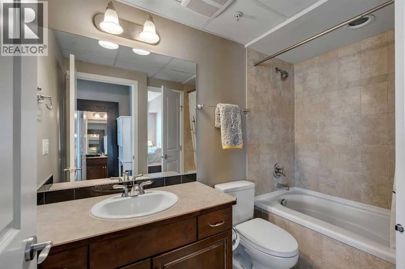 2402, 910 5 Avenue SW — photo 18 of 40