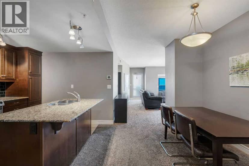2402, 910 5 Avenue SW — photo 10 of 40