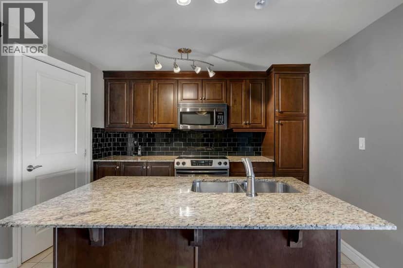 2402, 910 5 Avenue SW — photo 14 of 40