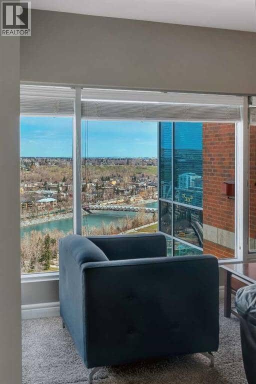 2402, 910 5 Avenue SW — photo 23 of 40