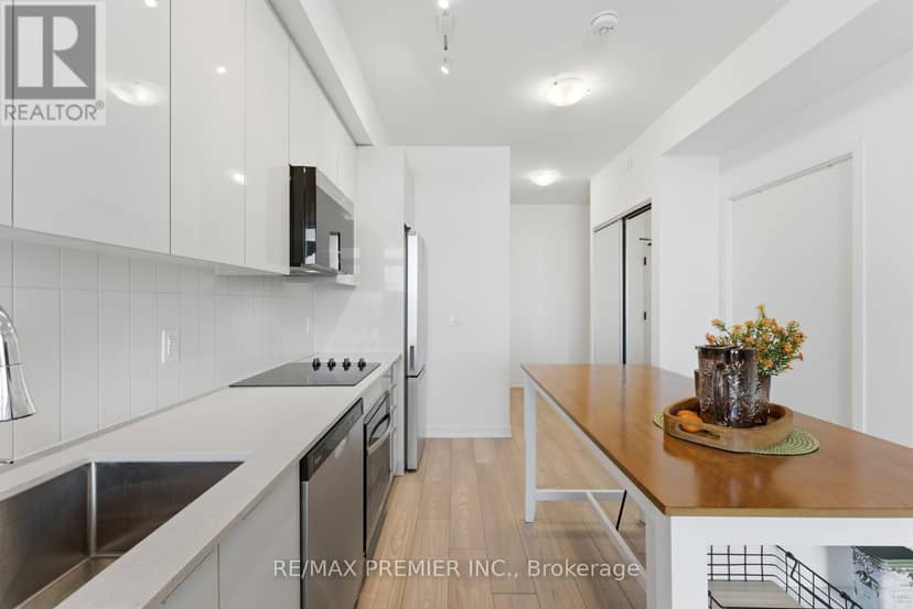 1512 - 10 Abeja Street — photo 5 of 36