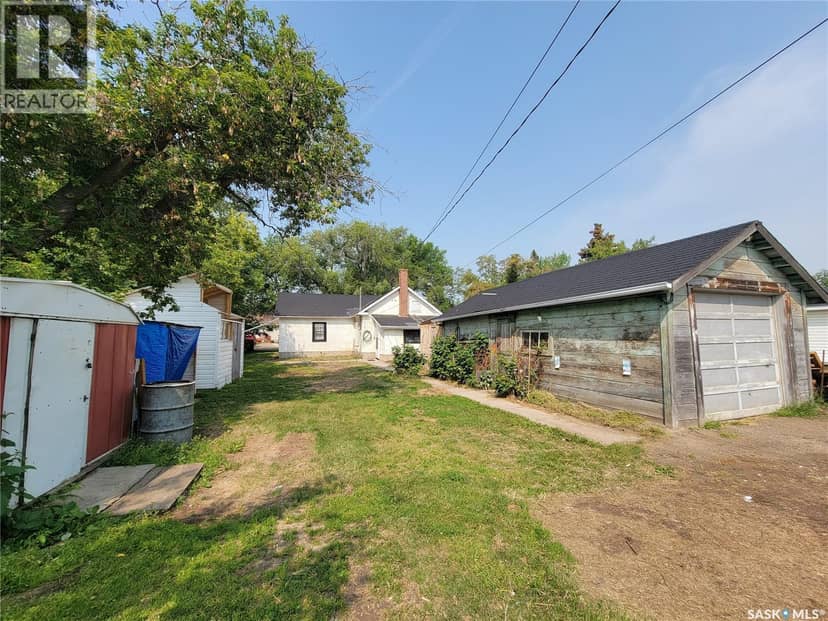 202 Irvine STREET — photo 13 of 16