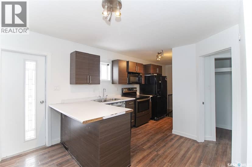 1400 Rothwell Street, Regina, photo 3