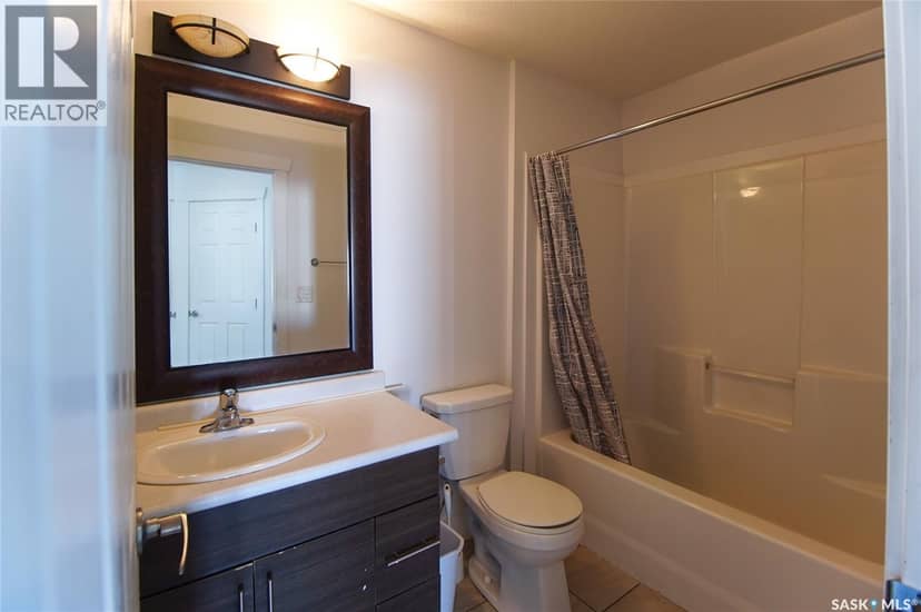 1400 Rothwell Street — photo 34 of 40