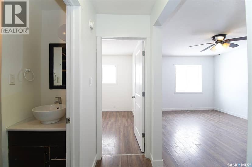 1400 Rothwell Street — photo 9 of 40