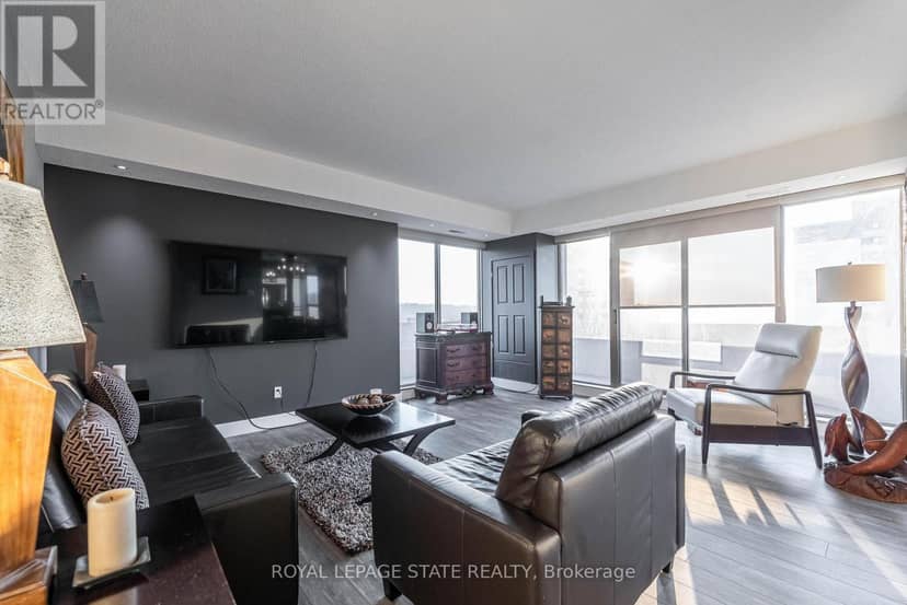 17C - 67 Caroline Street S — photo 13 of 40