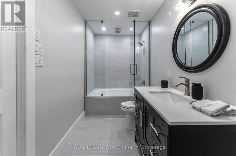 17C - 67 Caroline Street S — photo 29 of 40