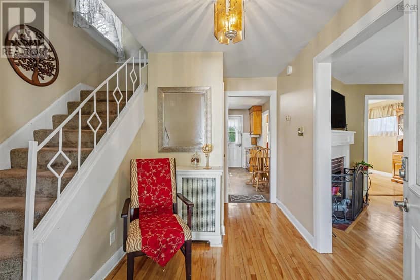 196 St. Peters Road — photo 11 of 34