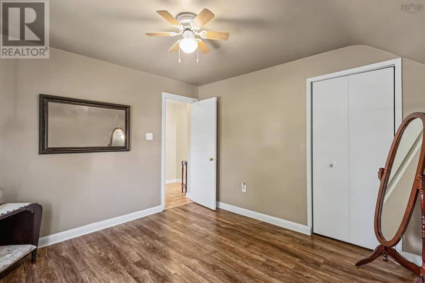 196 St. Peters Road — photo 16 of 34