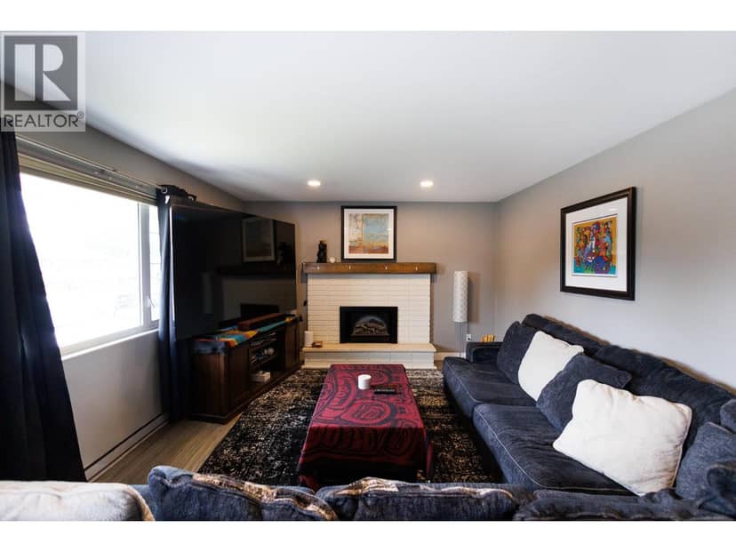 4922 SCOTT AVENUE, Terrace, photo 2