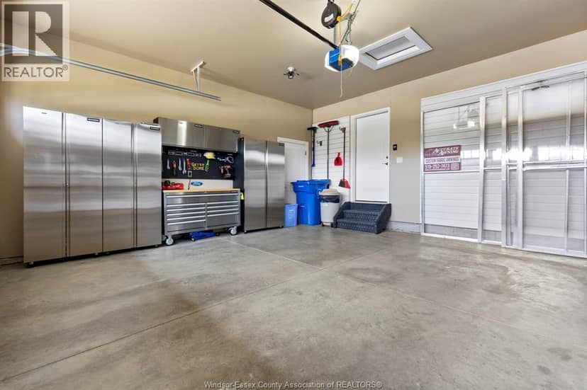 1360 Legends Lane — photo 38 of 40