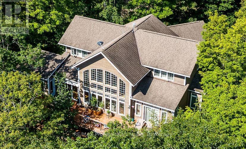 1041 Kingfisher Lane, Minden Hills