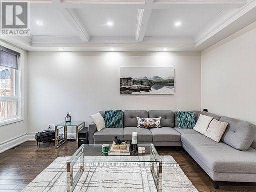 47 Hawke Crescent — photo 10 of 40