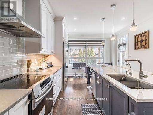 47 Hawke Crescent — photo 15 of 40