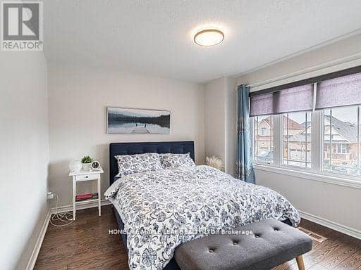 47 Hawke Crescent — photo 33 of 40