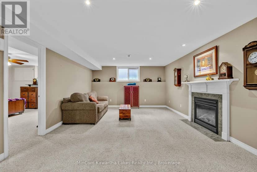 1069 Silverdale Road — photo 23 of 40