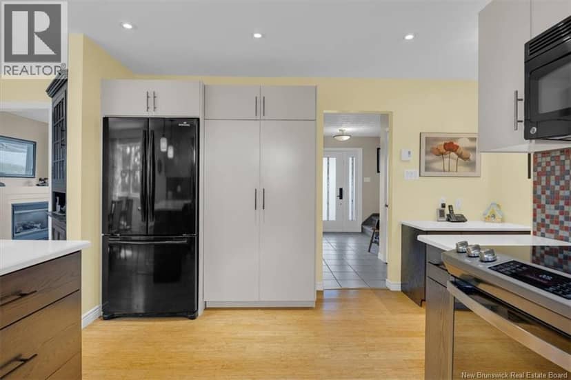 16 Braun Crescent — photo 17 of 40