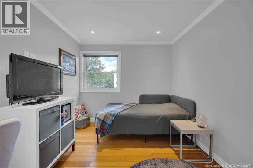 16 Braun Crescent — photo 28 of 40