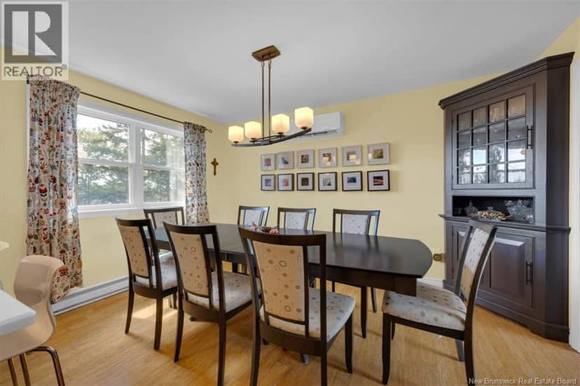 16 Braun Crescent — photo 13 of 40