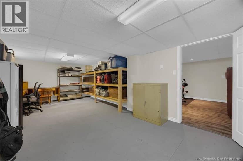 16 Braun Crescent — photo 35 of 40
