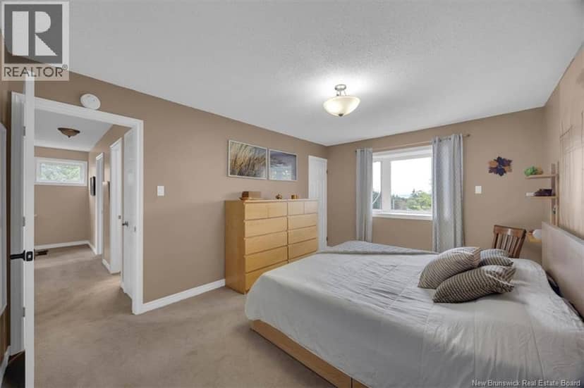 16 Braun Crescent — photo 23 of 40