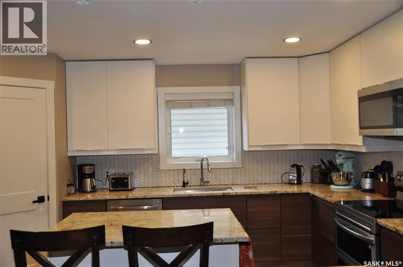 2261 Mcara STREET — photo 7 of 37