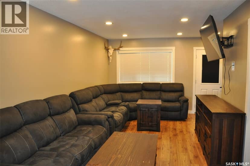 2261 Mcara STREET — photo 4 of 37