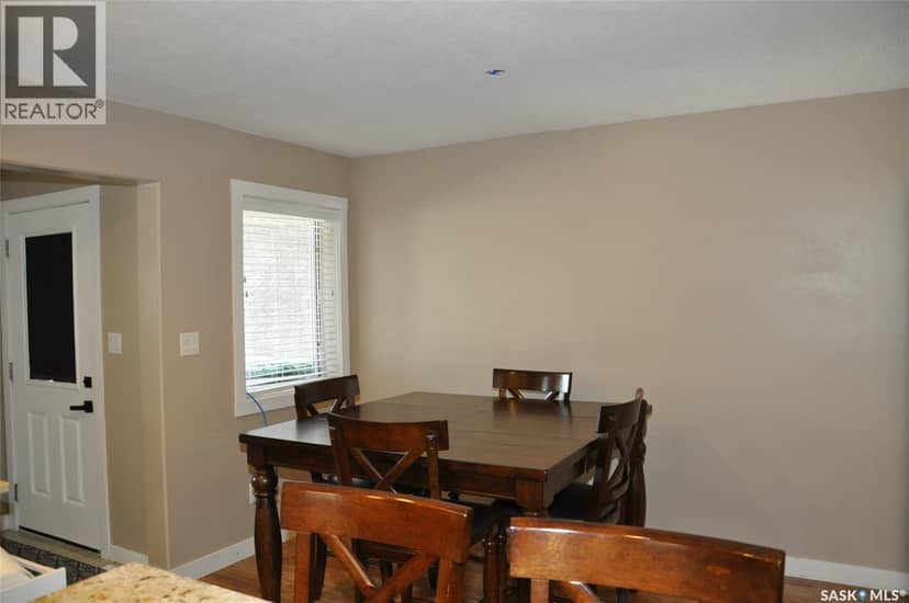 2261 Mcara STREET — photo 5 of 37