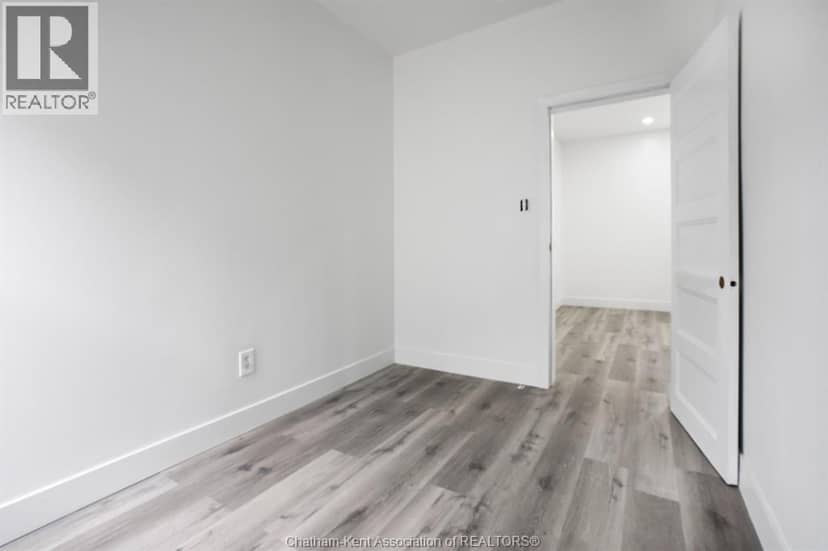 320 Lafontaine STREET — photo 33 of 40
