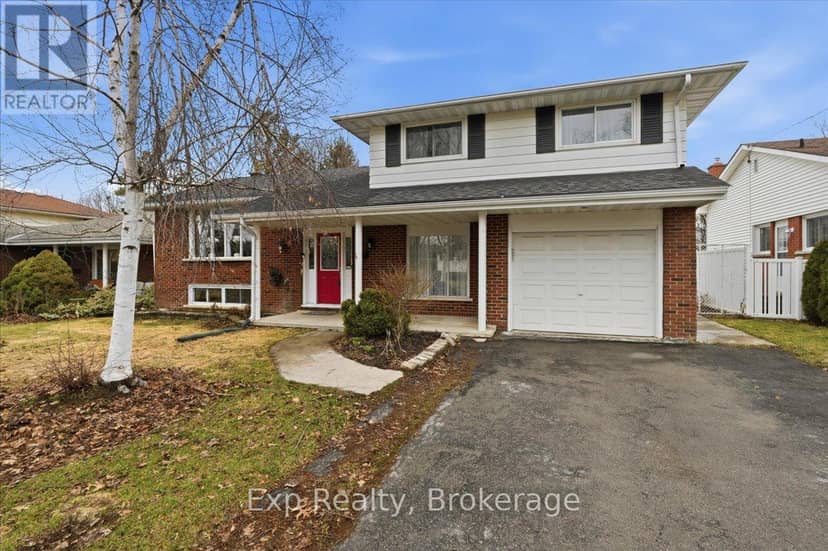 15 Thorncliffe Drive — photo 2 of 40