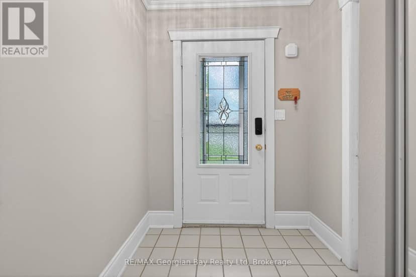 63 - 696 King Street — photo 3 of 38