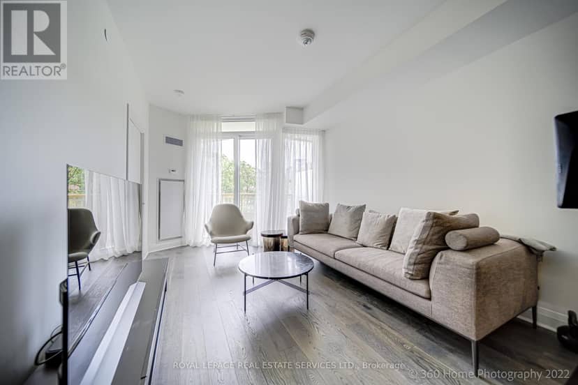 405 - 151 Avenue Road — photo 15 of 26