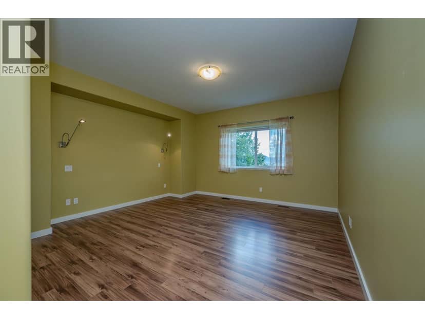 134 Eagle Crescent — photo 13 of 31