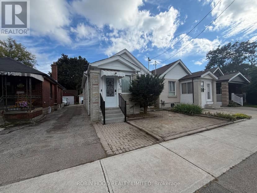 329 O'Connor Drive, Toronto, photo 2
