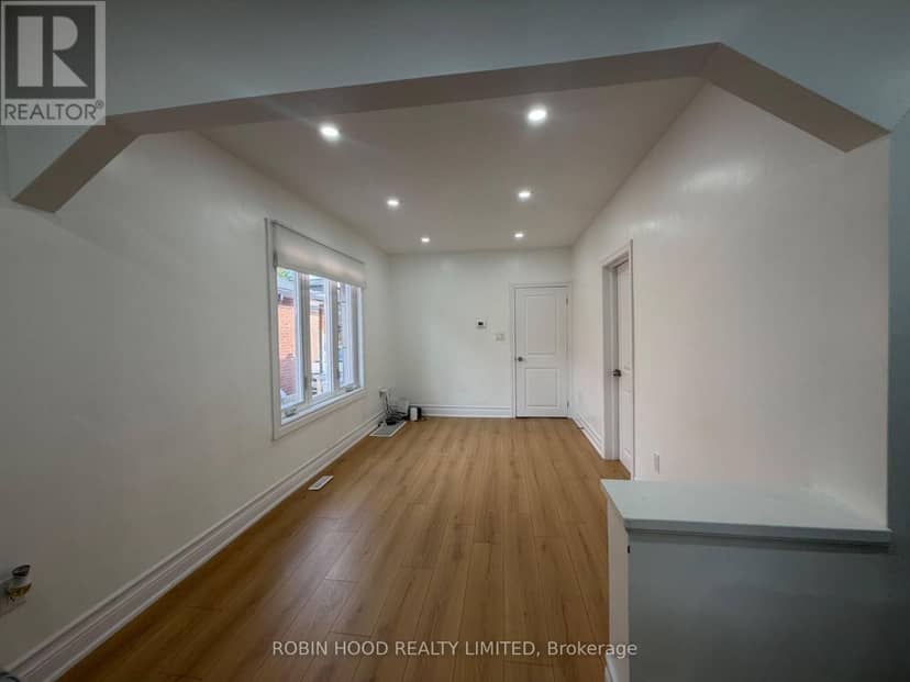 329 O'Connor Drive, Toronto, photo 6