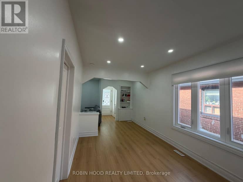 329 O'Connor Drive, Toronto, photo 7