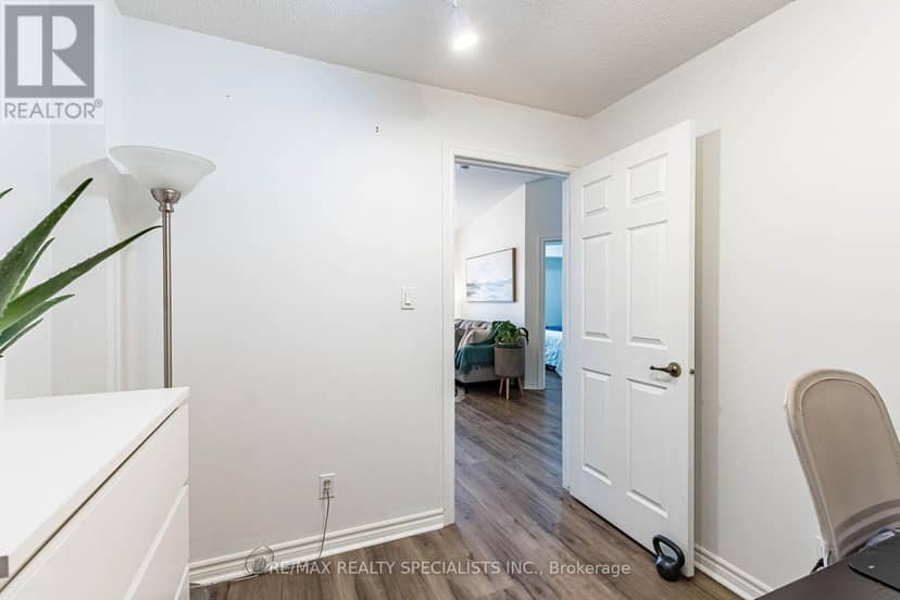 406 - 1480 Bishops Gate — photo 28 of 40