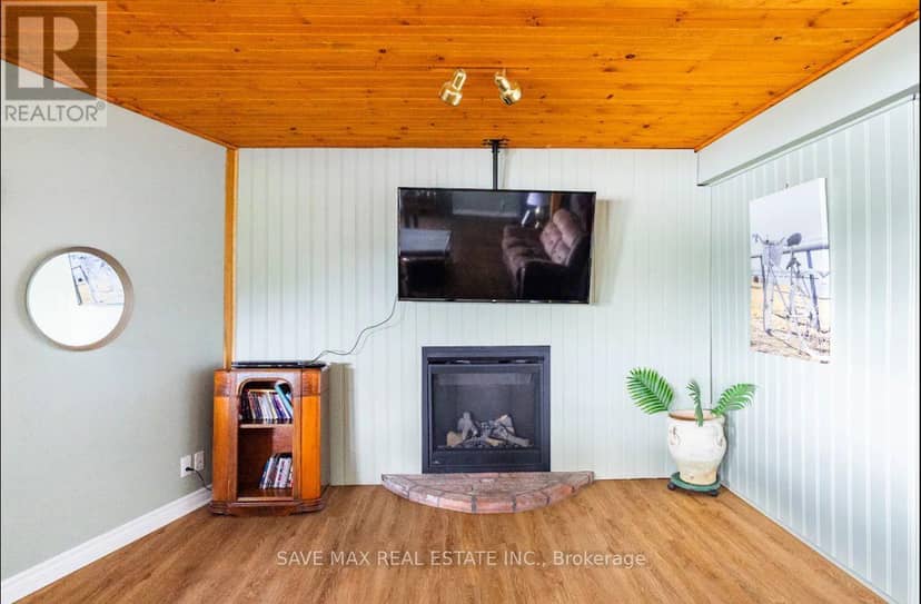 42 Todholm Drive Todholm Drive — photo 11 of 40