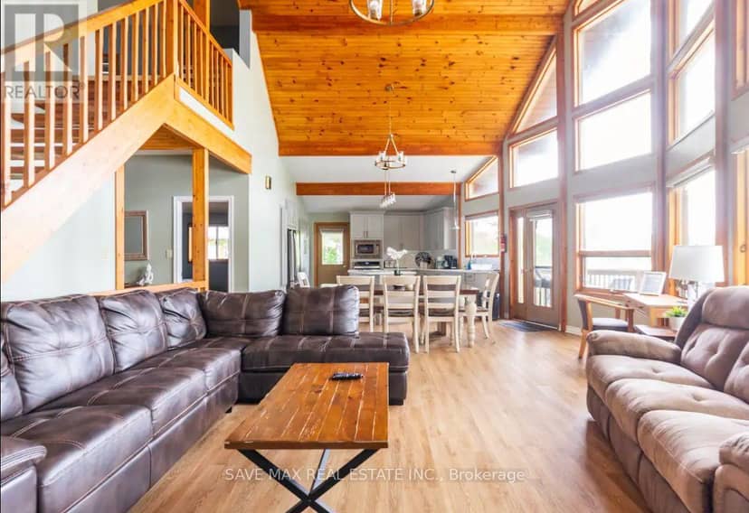 42 Todholm Drive Todholm Drive, Muskoka Lakes, photo 2