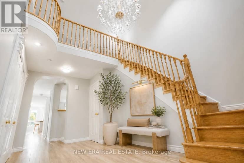 704 Brandenburg Boulevard — photo 10 of 26
